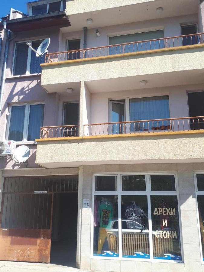 Hostex Vintage Apartment Stara Zagora Bagian luar foto